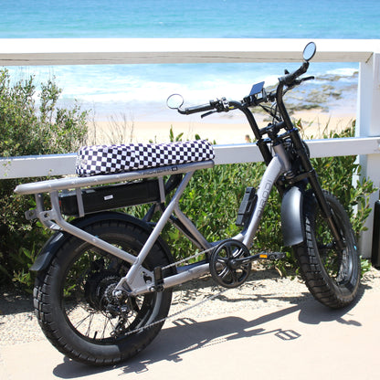 Mono Checkered