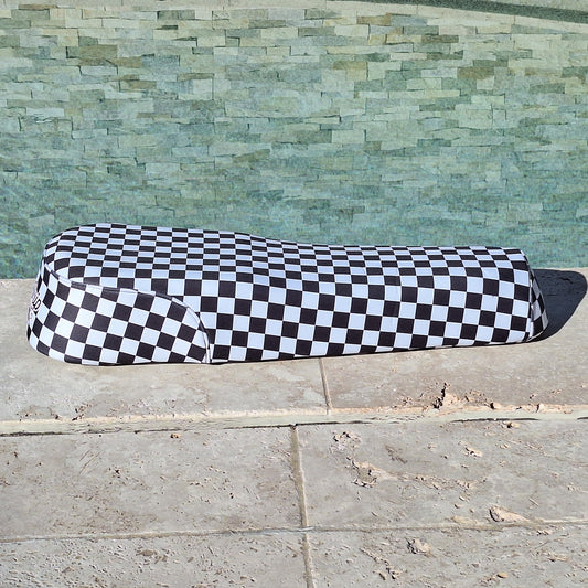 Mono Checkered